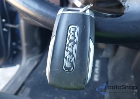 2020 Ram 1500 Big Horn 4X4 5'7 Box из США, поврежденный, VIN 1C6SRFFT6LN355305